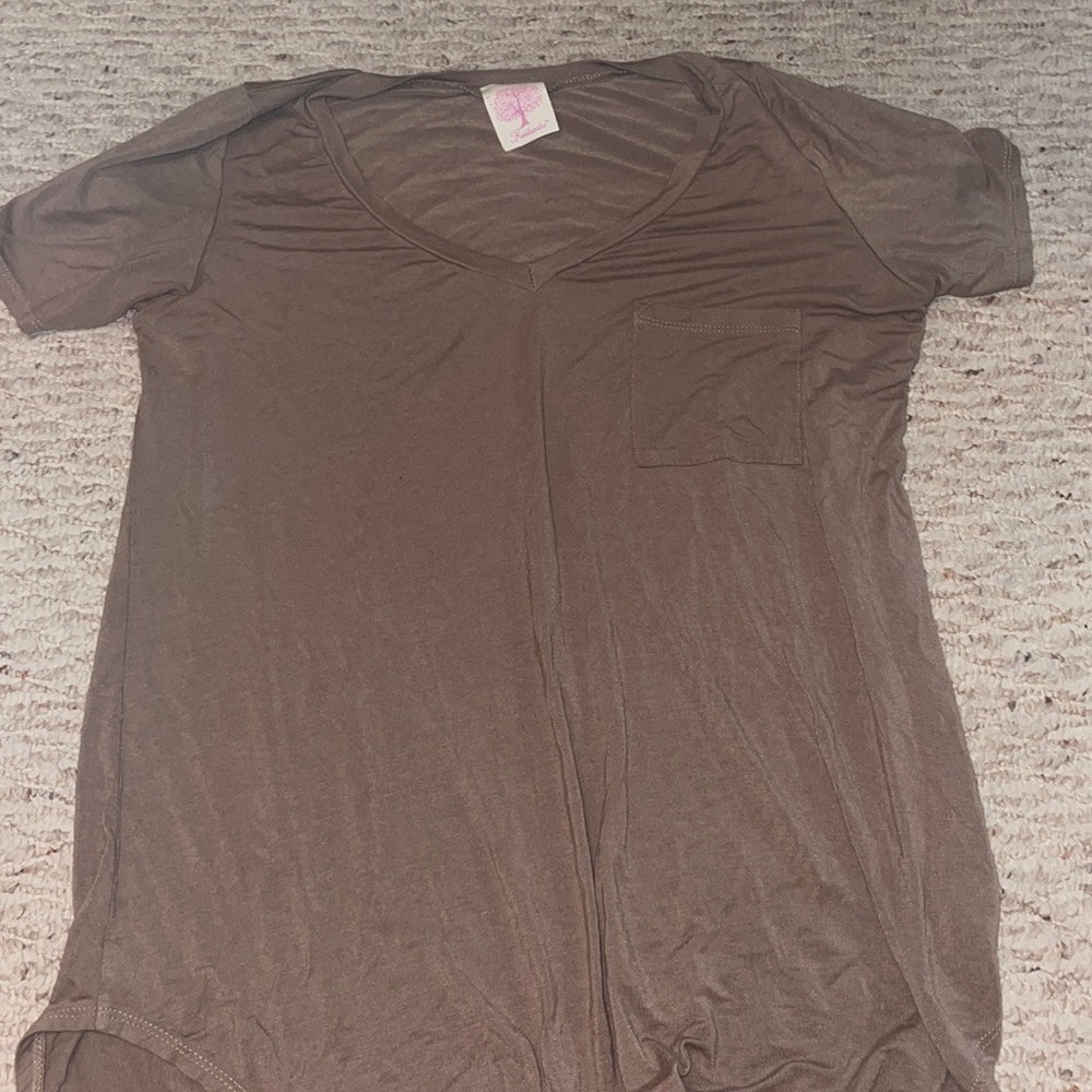 Brown v neck top!